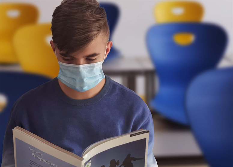Etudiant_qui_etudie_776x555
